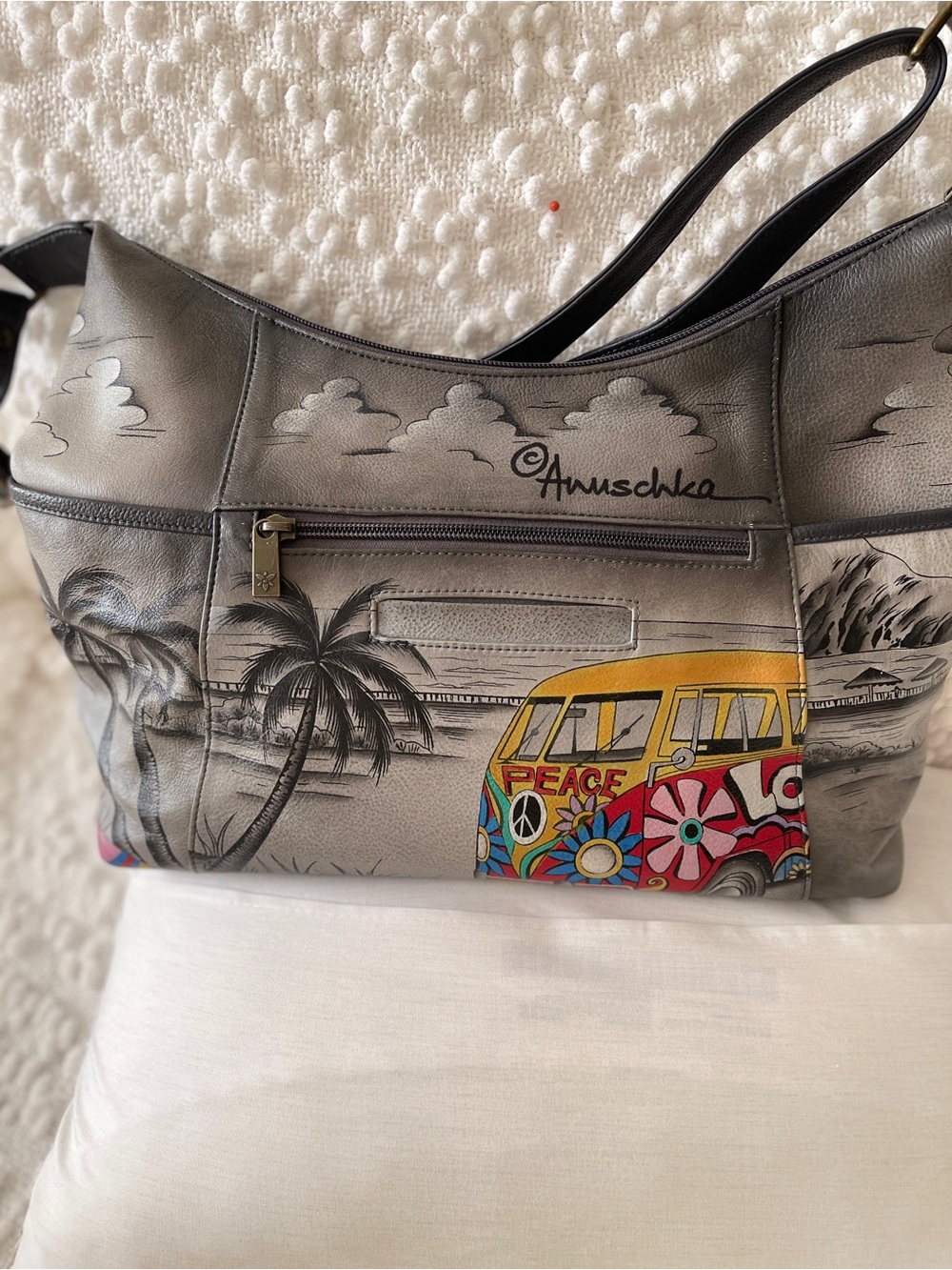 Anuschka Gray Leather Shoulder Bag with Colorful Yellow & Red Van Artwork - Picture 10 of 10